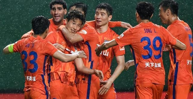 多家俱乐部, 阿苏埃效果